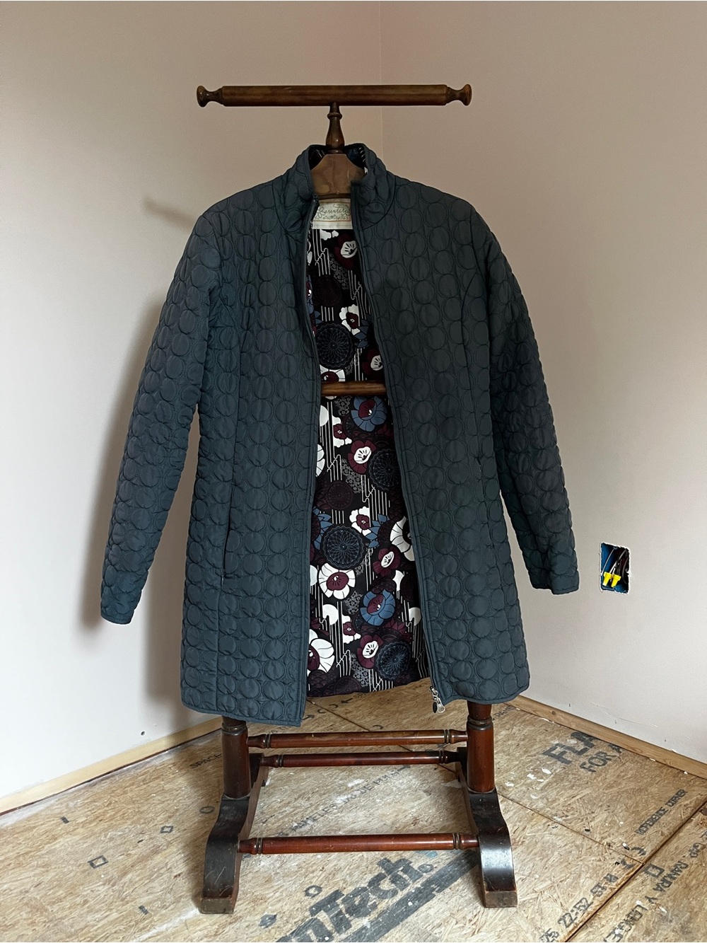 Aventura Quilted Longline Puffer Jacket in Slate Gray